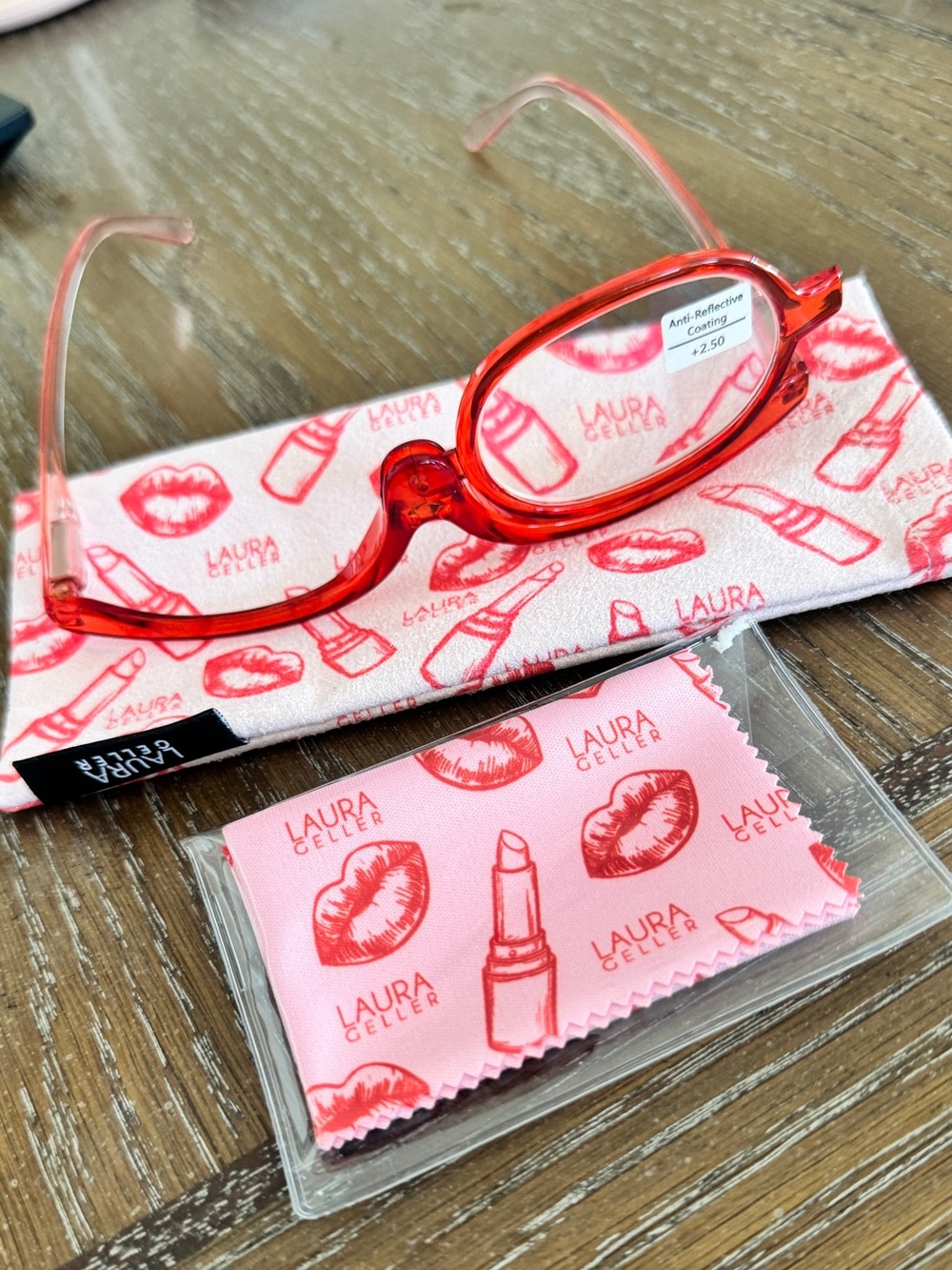Laura Geller Magnifying Glasses for Eye Makeup +2.5